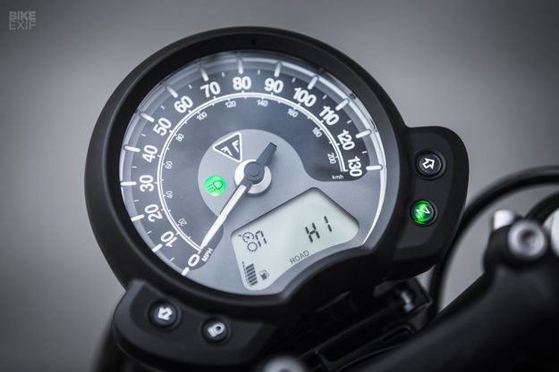 Review: The 2018 Triumph Bonneville Bobber Black