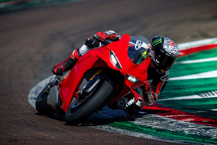 2025 Ducati Panigale V4 superbike