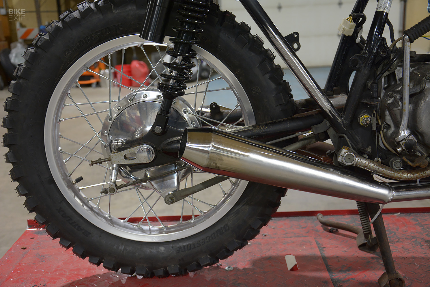 Honda CB550 Custom Exhaust