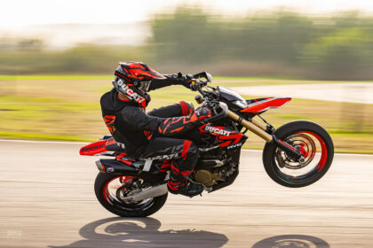 Ducati Hypermotard 698 Mono supermoto