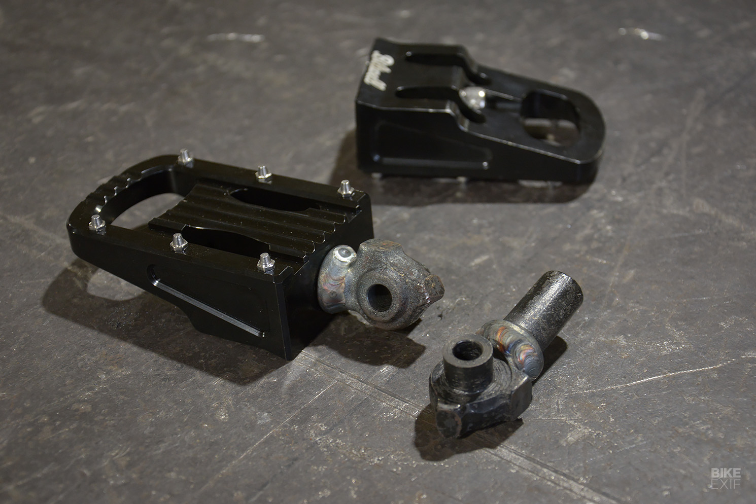 Bike EXIF Honda CB550 Street Tracker Project