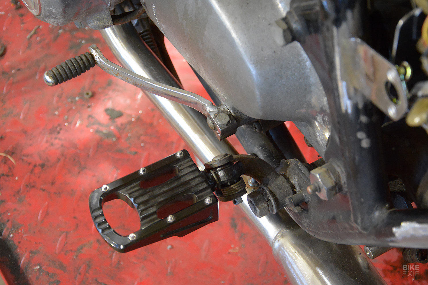 Bike EXIF Honda CB550 Street Tracker Project