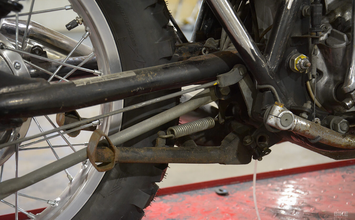 Bike EXIF Honda CB550 Street Tracker Project