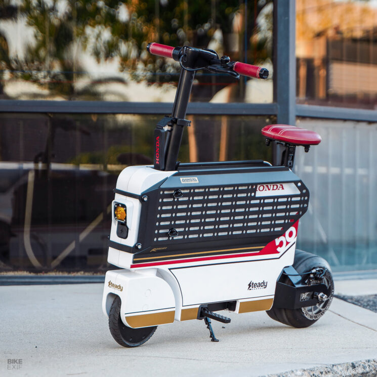 Custom Honda Motocompacto by Steady Garage