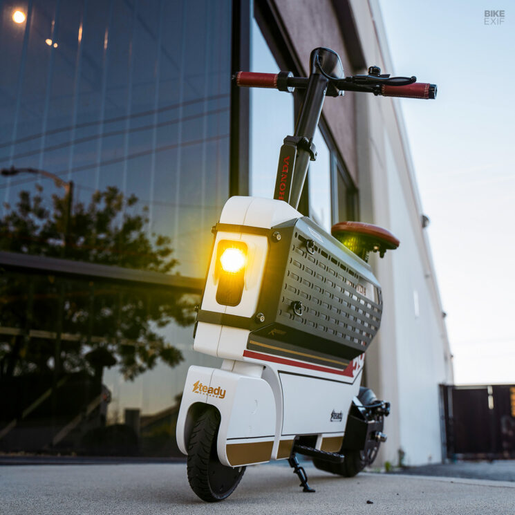 Custom Honda Motocompacto by Steady Garage