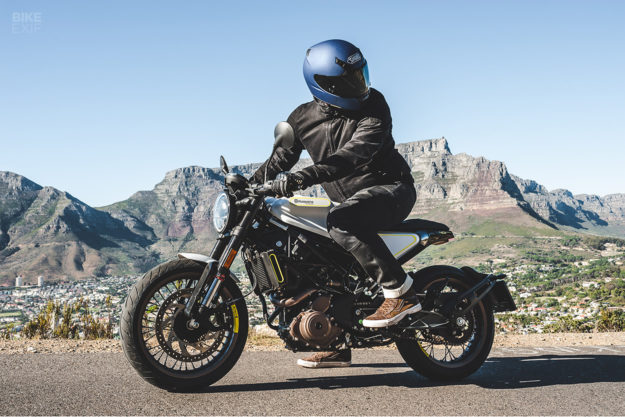 Review: The Husqvarna Vitpilen and Svartpilen 401