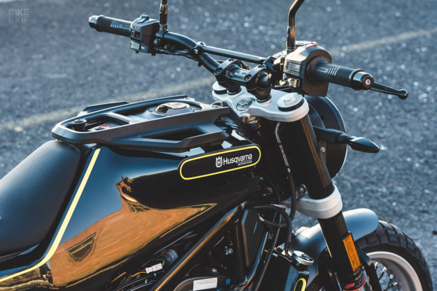 Review: The Husqvarna Vitpilen and Svartpilen 401