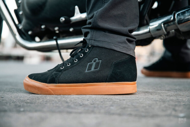 Icon Carga CE motorcycle sneakers review