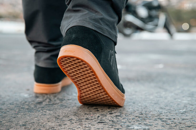 Icon Carga CE motorcycle sneakers review