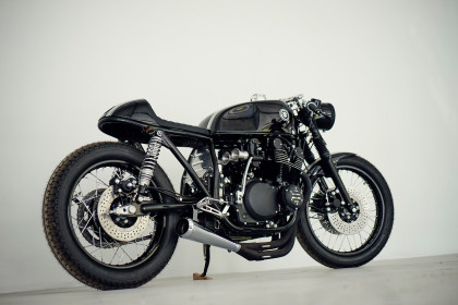 A stunning Suzuki GS750 built by Eastern Spirit Garage.