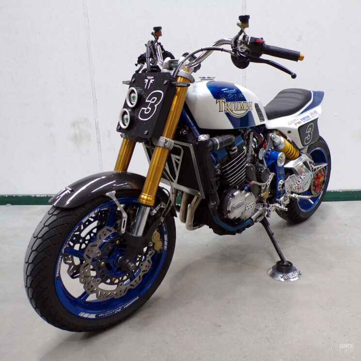 Custom Triumph Sprint with Thunderbird 900 engine