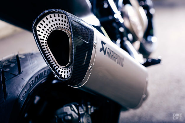 Review: The 2018 Husqvarna Vitpilen 701 Akrapovič exhaust muffler